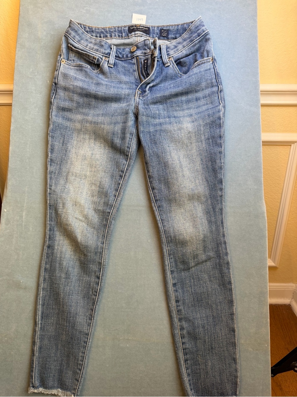Lucky Brand  Blue Women's Ankle Size 4/27